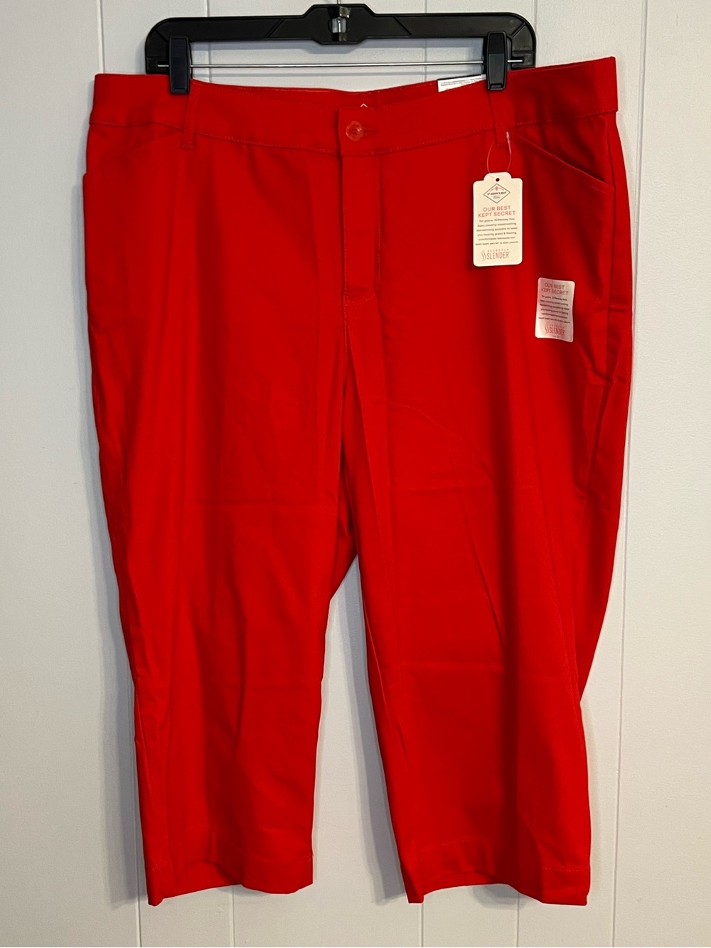 NWT St. John's Bay Secretly Slender Capri Pants in a vibrant‎ red Size 18 W